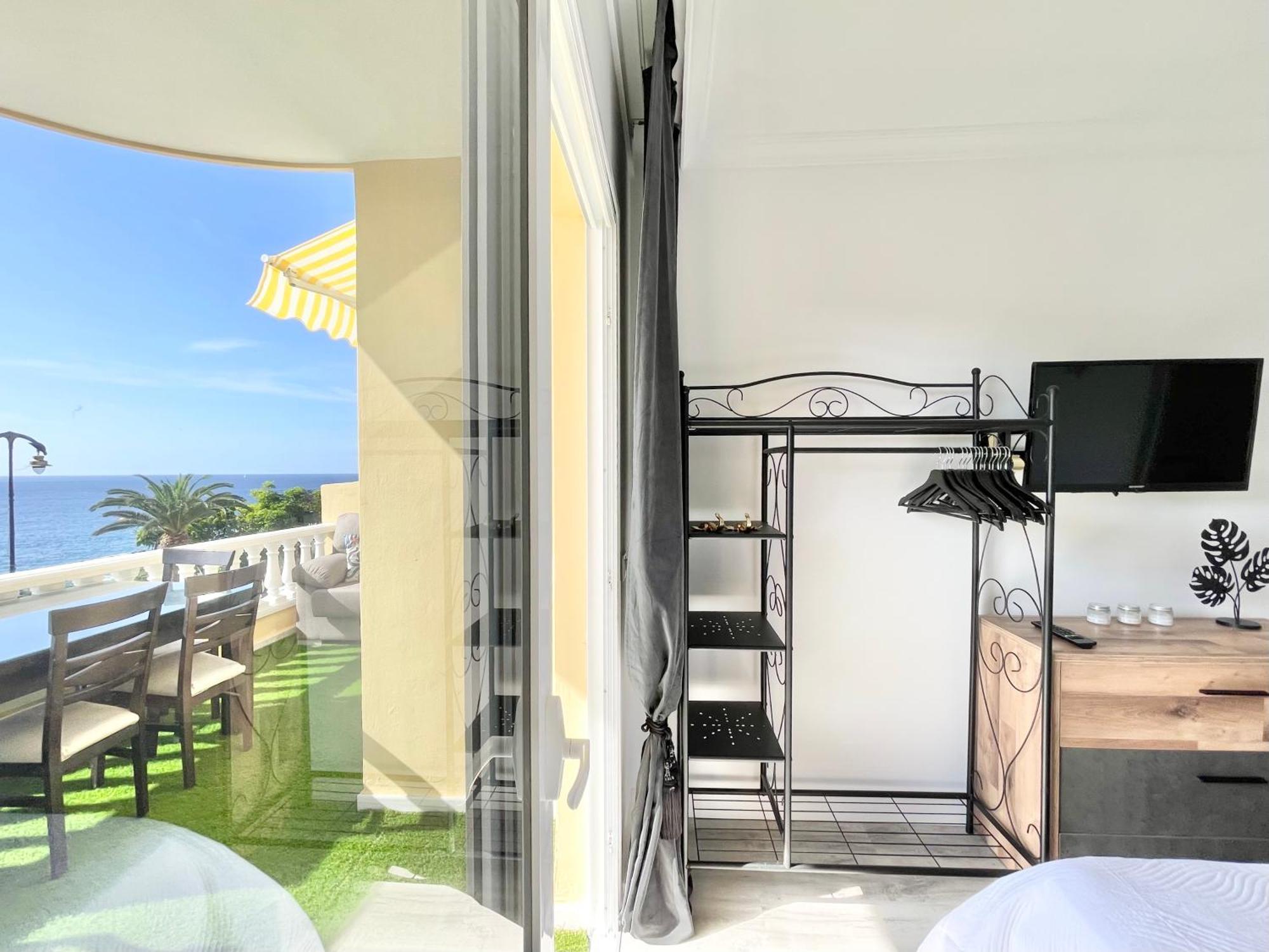 פוארטו דה סנטיאגו Paulmarie Apartment Gigantes Ocean Lounge מראה חיצוני תמונה